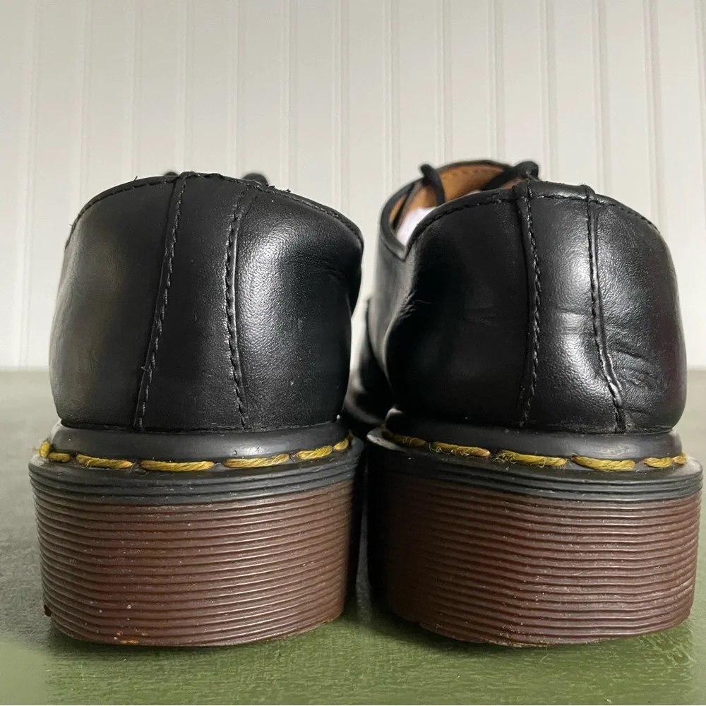 VTG *England* Dr Martens Loop Closure Oxfords/Low Boots in Black Leather - Picture 4 of 10